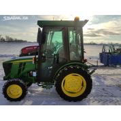 Kabina malotraktoru John Deere s topením