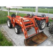 Malotraktor Kubota L21-215 s čelním nakladačem