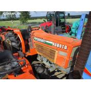 Malotraktor Kubota L3202 posilovač řízení