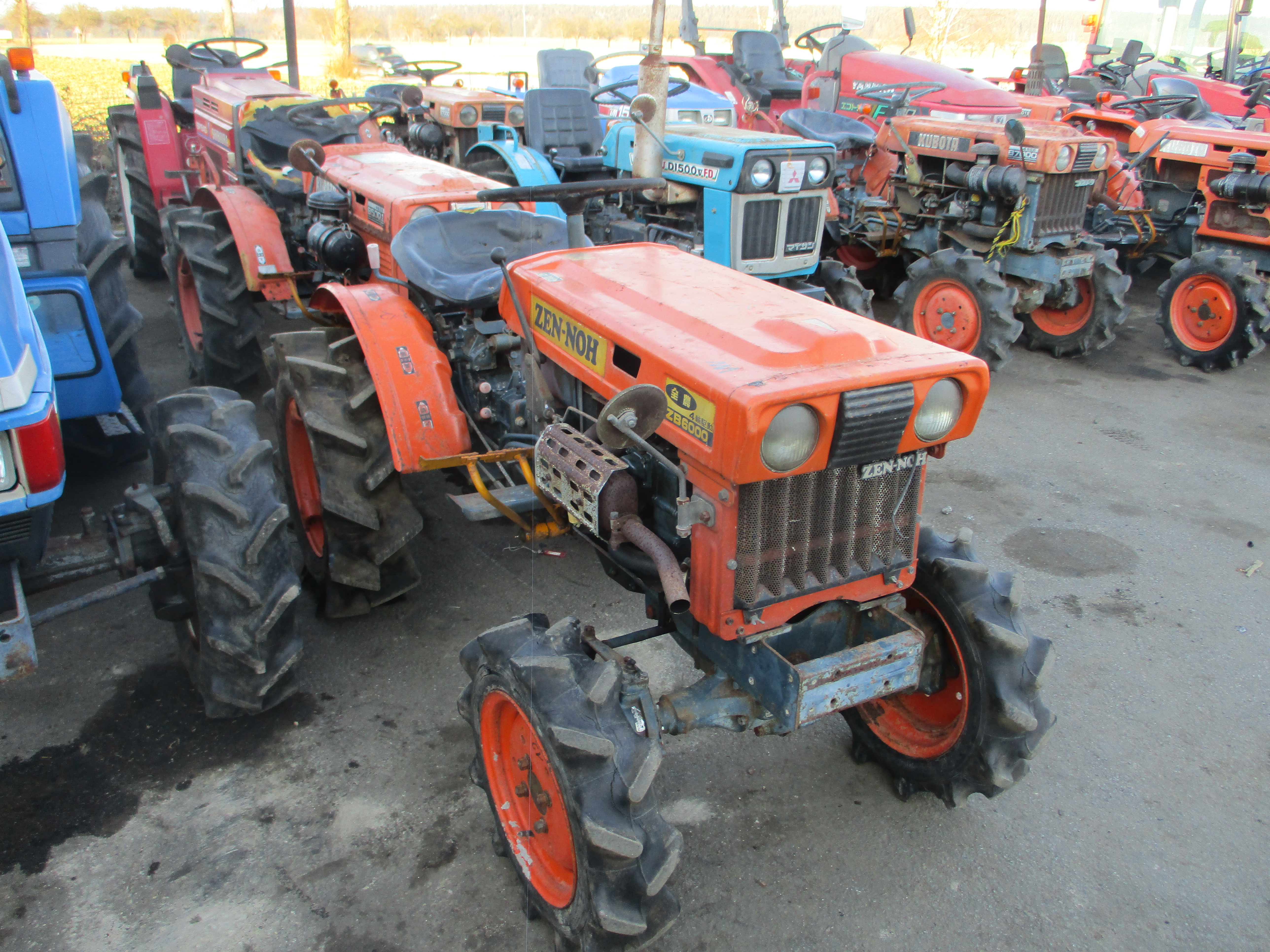 Malotraktor Kubota B6000 4WD ok