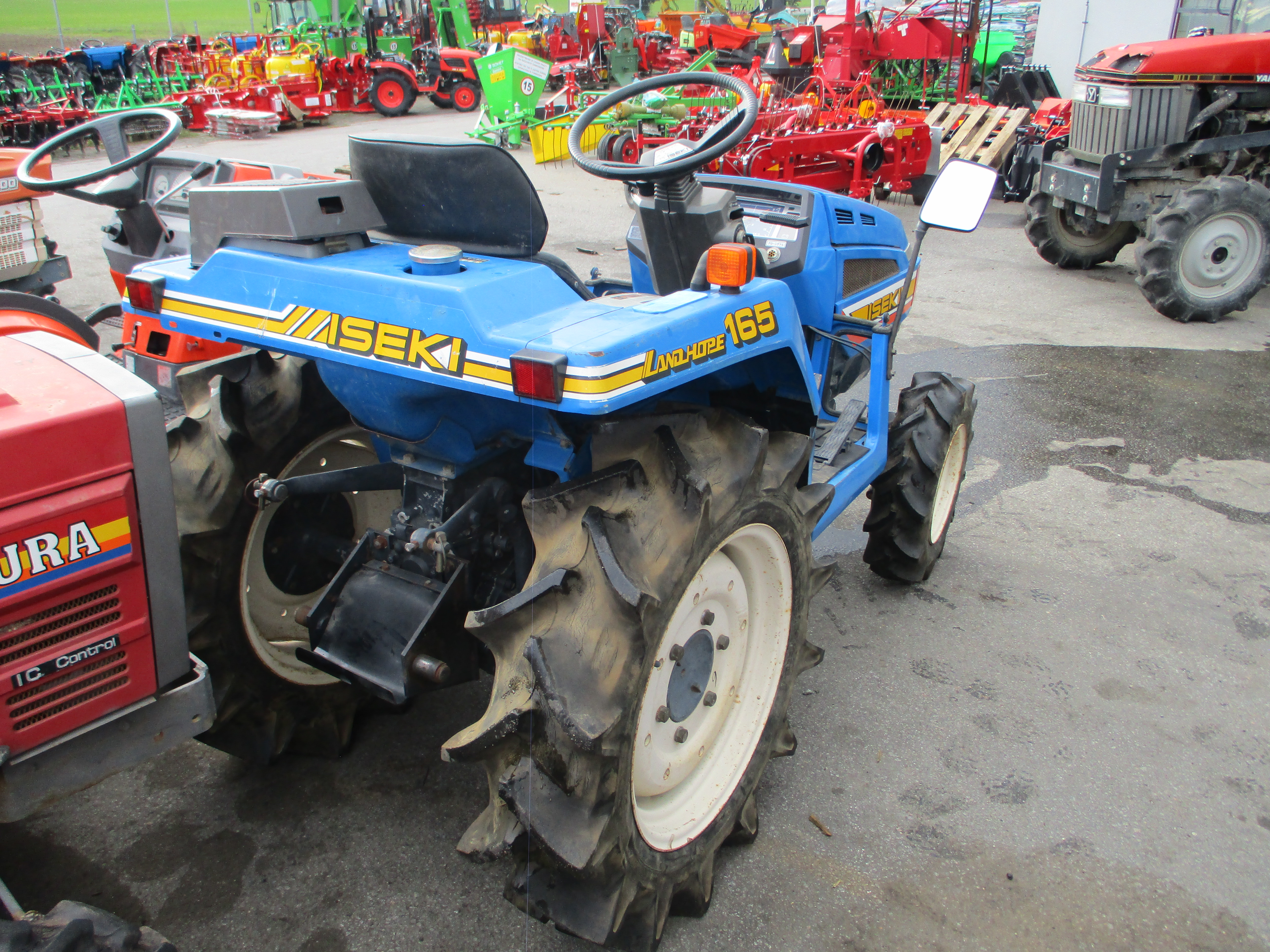 Malotraktor Iseki TU 165 plně funkční 4WD