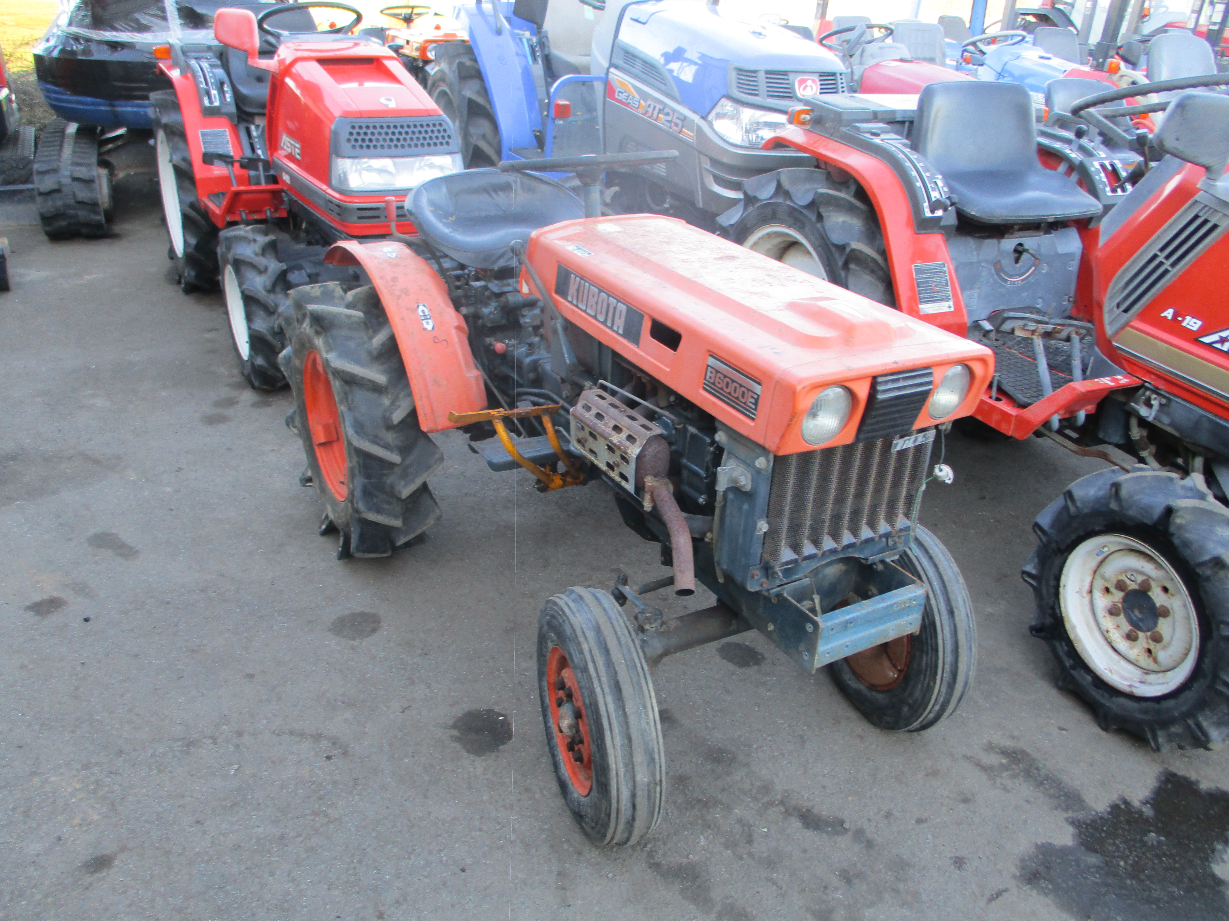 Malotraktor Kubota B6000 2WD