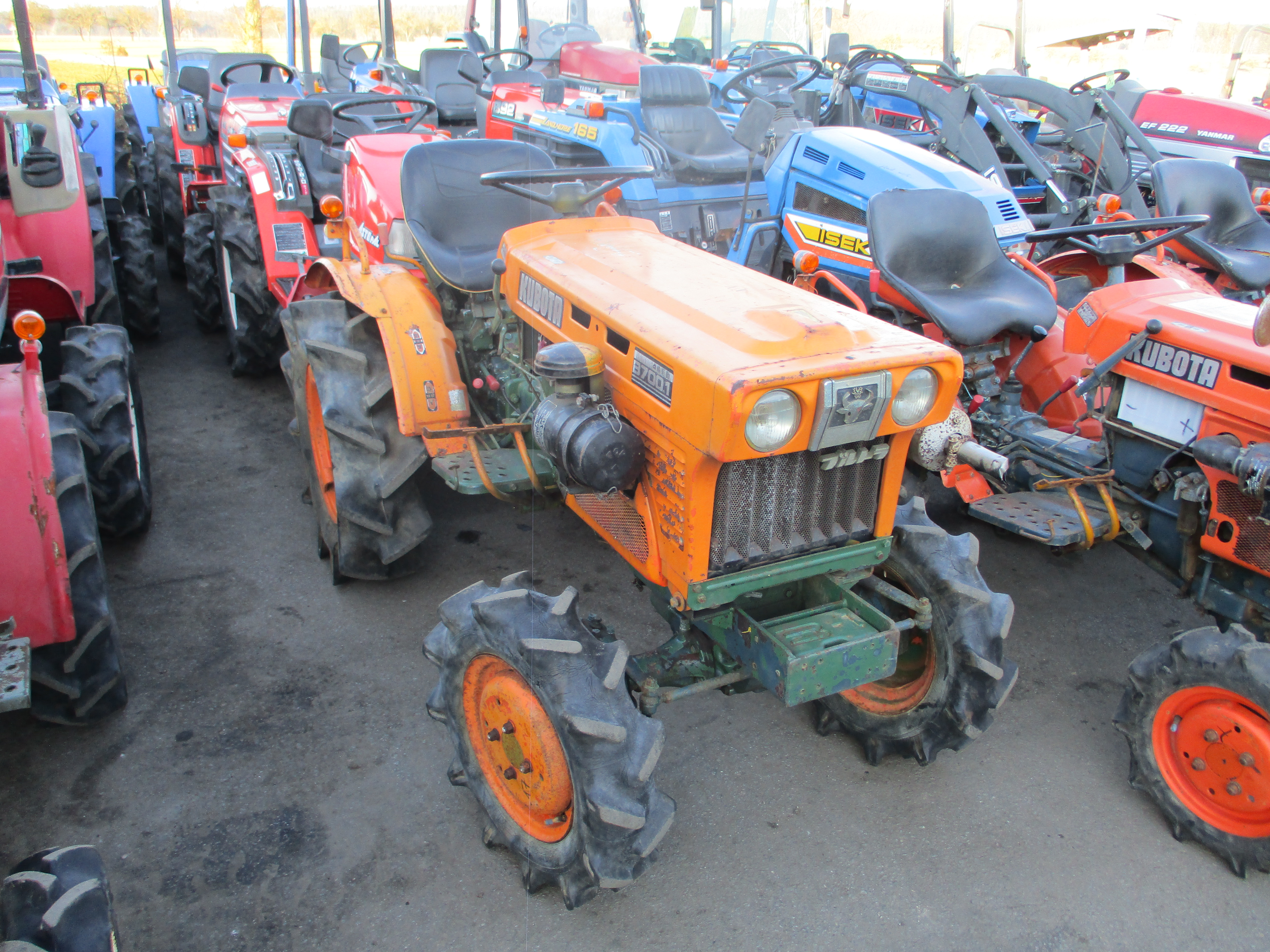 Malotraktor Kubota B7001 plně funkční 4WD