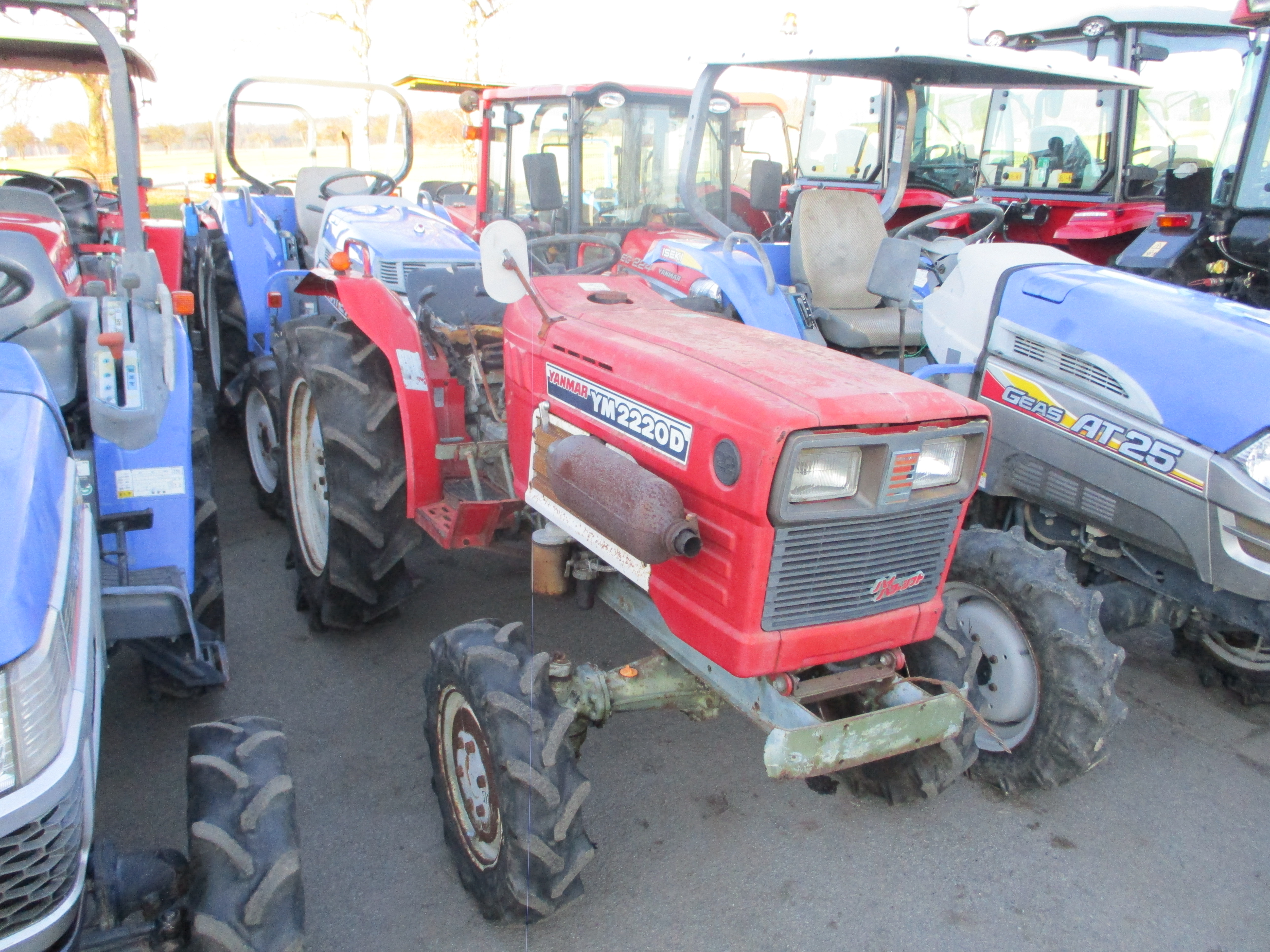 Malotraktor Yanmar YM 2220 4WD plně funkční