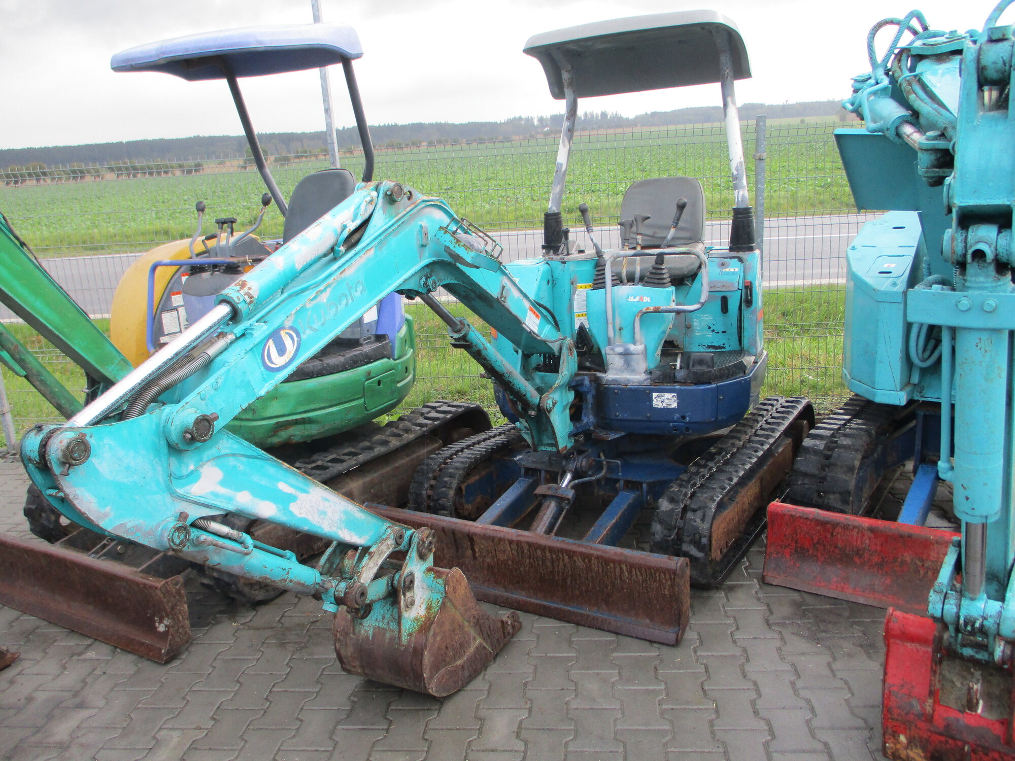 Minibagr Kubota U-20
